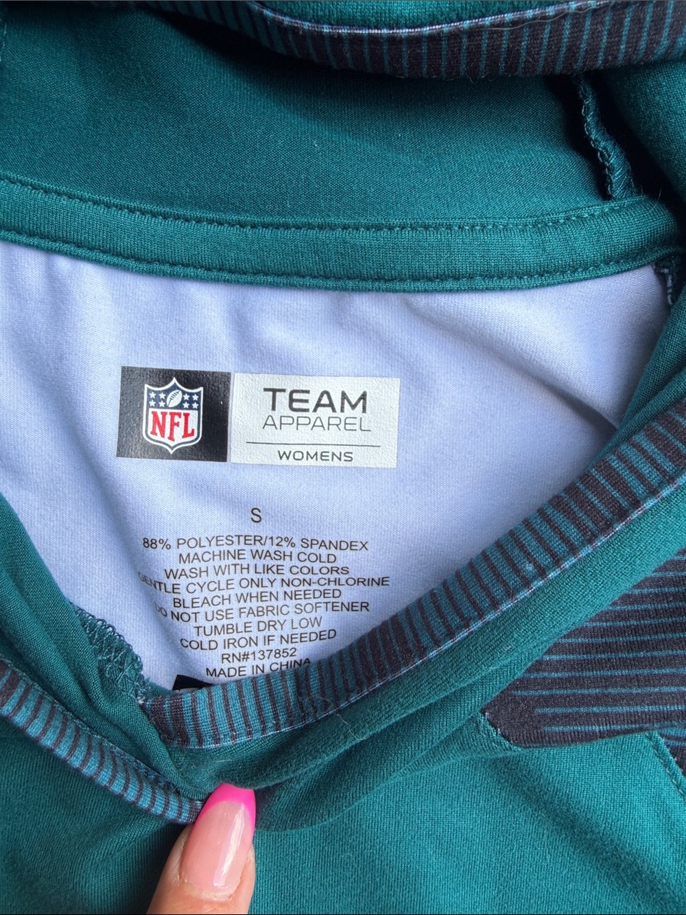 Philadelphia Eagles Teal Hooded Pullover with Team Logo - Picture 3 of 3
